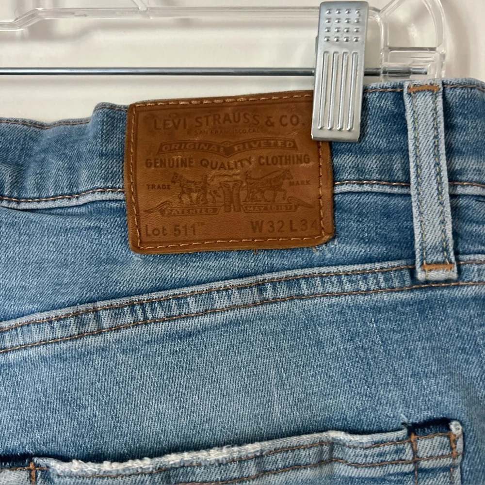 LEVI’s Premium 511 Men's Jeans 32/34 Slim Fit Blue Distressed Vintage